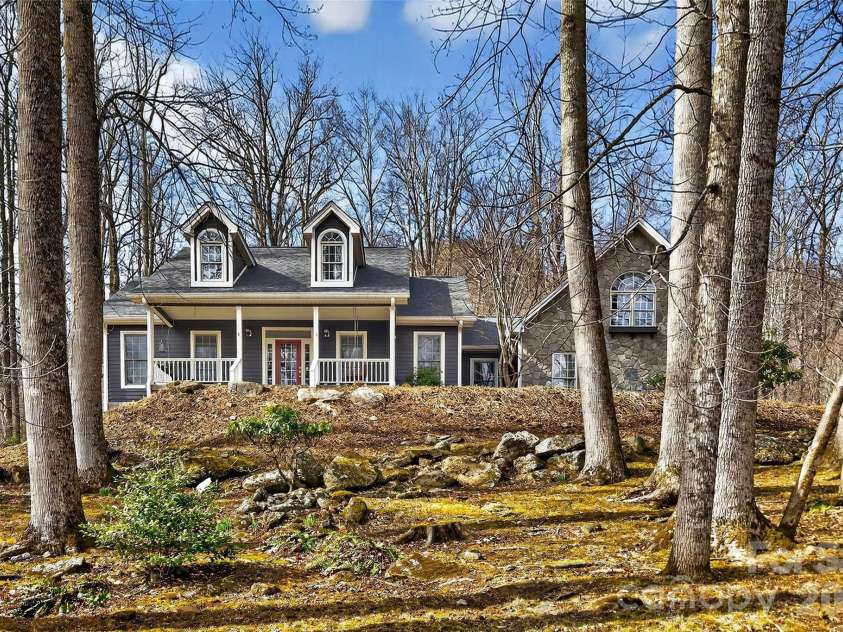 219 Catawba Drive, Marion, NC 28752.  MLS# CAR4346474, YatesRealty ID 3891. 