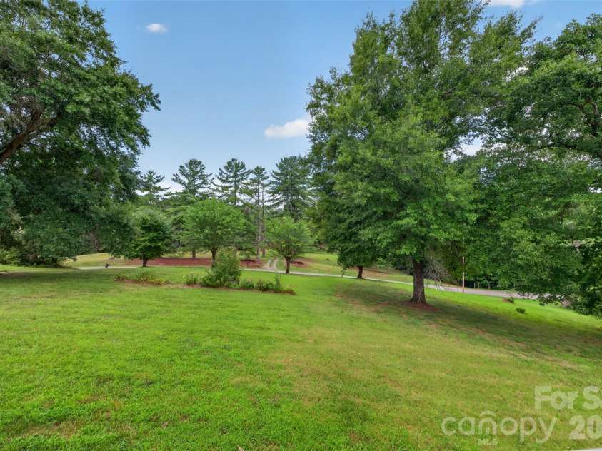 147 B And S Lane, Hickory, NC 28601.  MLS# CAR4406157, YatesRealty ID 38913. 
