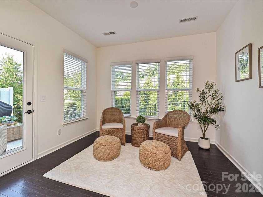 2624 Katy Flyer Avenue, Charlotte, NC 28210.  MLS# CAR4338222, YatesRealty ID 38915. Sunroom