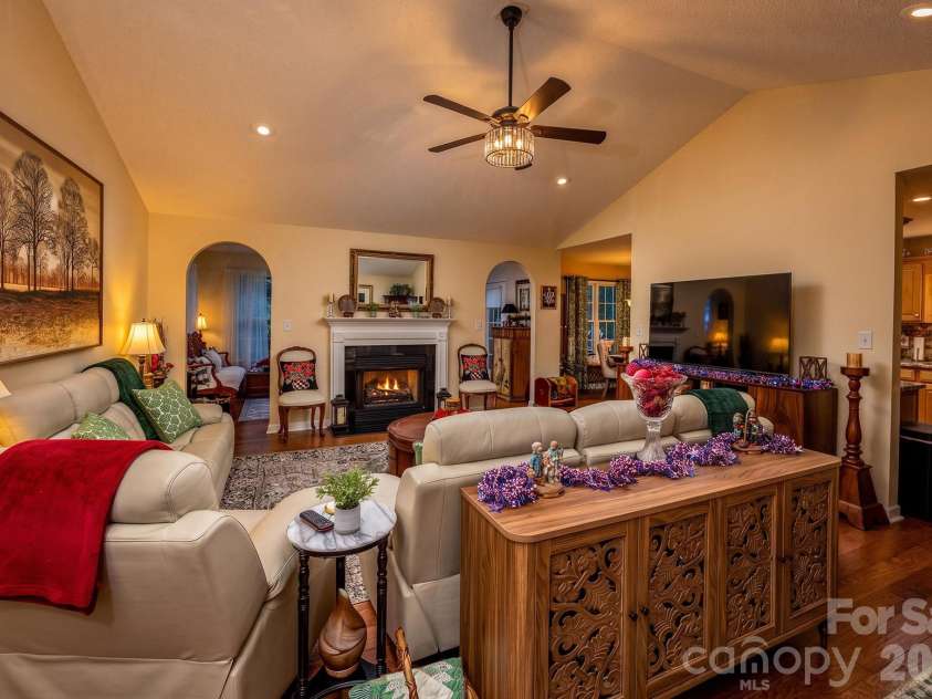 6479 Ameba Lane, Denver, NC 28037.  MLS# CAR4404181, YatesRealty ID 38918. 