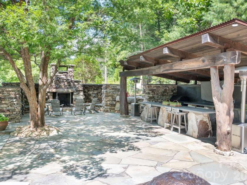 33 Hawks Branch Circle, Fairview, NC 28730.  MLS# CAR4403173, YatesRealty ID 38919. Another view of the community space