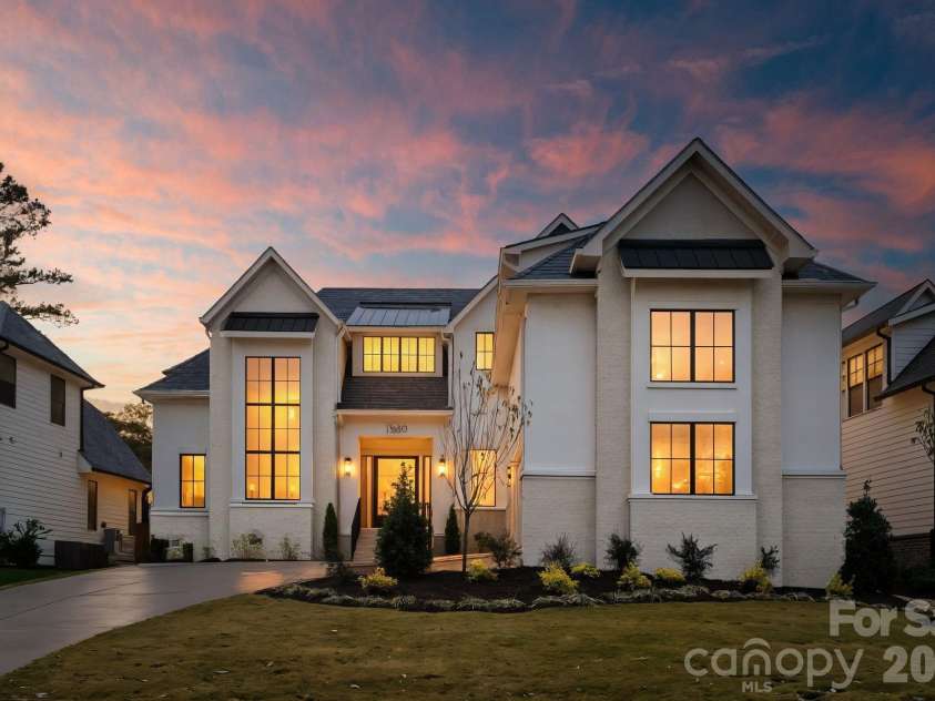 1020 Habersham Drive, Charlotte, NC 28209.  MLS# CAR4295306, YatesRealty ID 3892. 