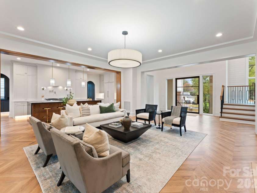 1020 Habersham Drive, Charlotte, NC 28209.  MLS# CAR4295306, YatesRealty ID 3892. 