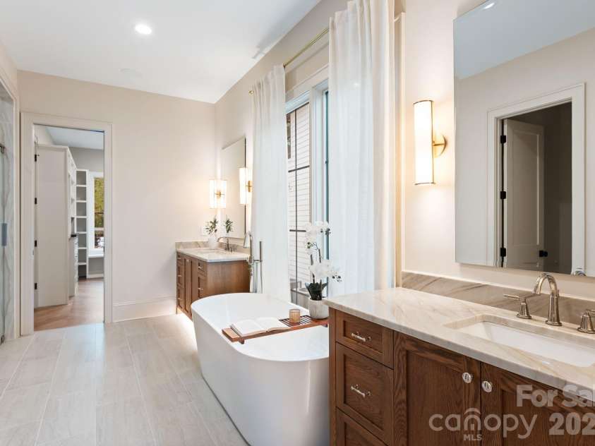 1020 Habersham Drive, Charlotte, NC 28209.  MLS# CAR4295306, YatesRealty ID 3892. 