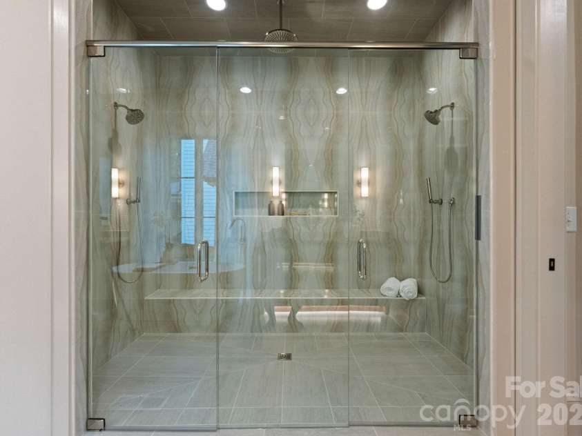 1020 Habersham Drive, Charlotte, NC 28209.  MLS# CAR4295306, YatesRealty ID 3892. 