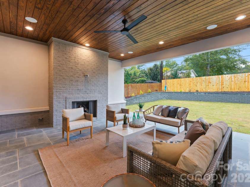 1020 Habersham Drive, Charlotte, NC 28209.  MLS# CAR4295306, YatesRealty ID 3892. 