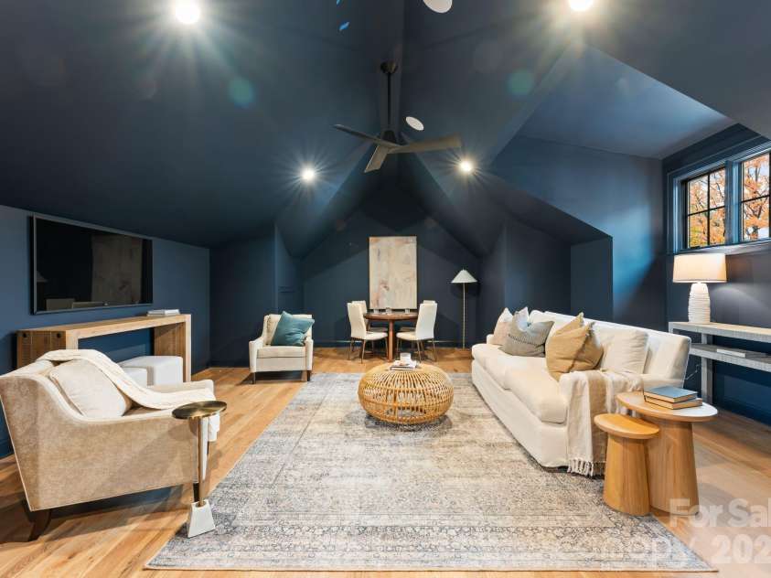 1020 Habersham Drive, Charlotte, NC 28209.  MLS# CAR4295306, YatesRealty ID 3892. 