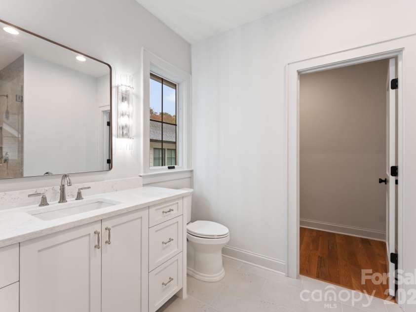 1020 Habersham Drive, Charlotte, NC 28209.  MLS# CAR4295306, YatesRealty ID 3892. 