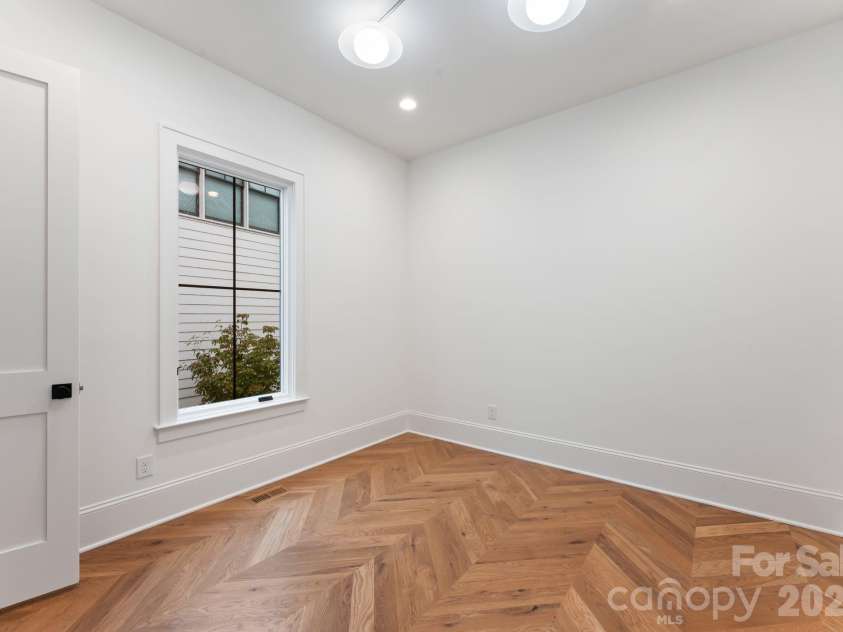 1020 Habersham Drive, Charlotte, NC 28209.  MLS# CAR4295306, YatesRealty ID 3892. Main floor office/flex room