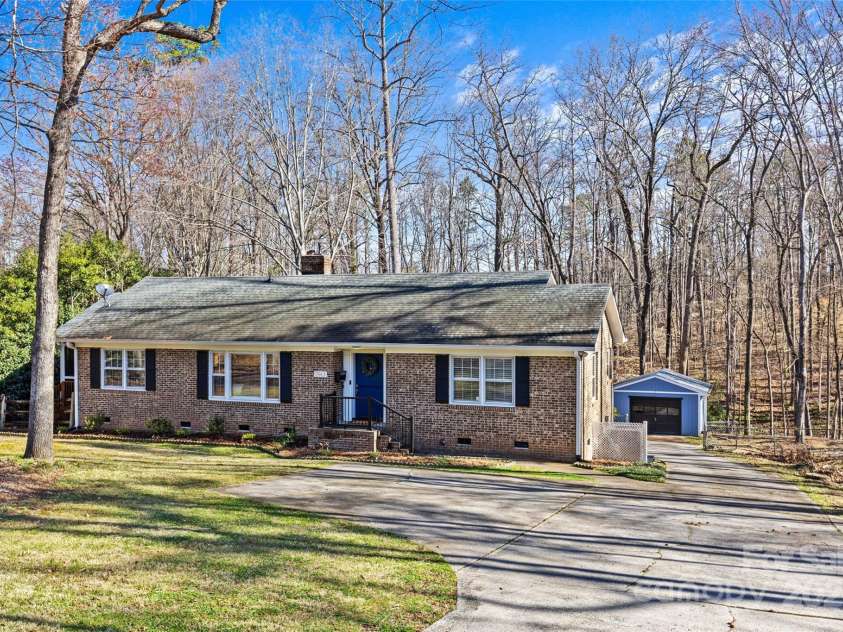 2913 Archdale Drive, Charlotte, NC 28210.  MLS# CAR4232043, YatesRealty ID 3892. 