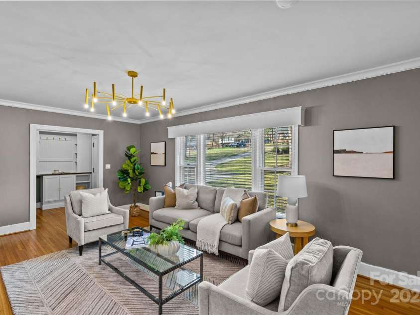 2913 Archdale Drive, Charlotte, NC 28210.  MLS# CAR4232043, YatesRealty ID 3892. 