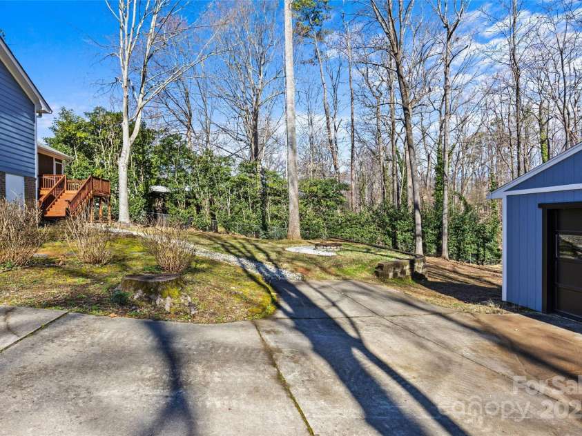 2913 Archdale Drive, Charlotte, NC 28210.  MLS# CAR4232043, YatesRealty ID 3892. 