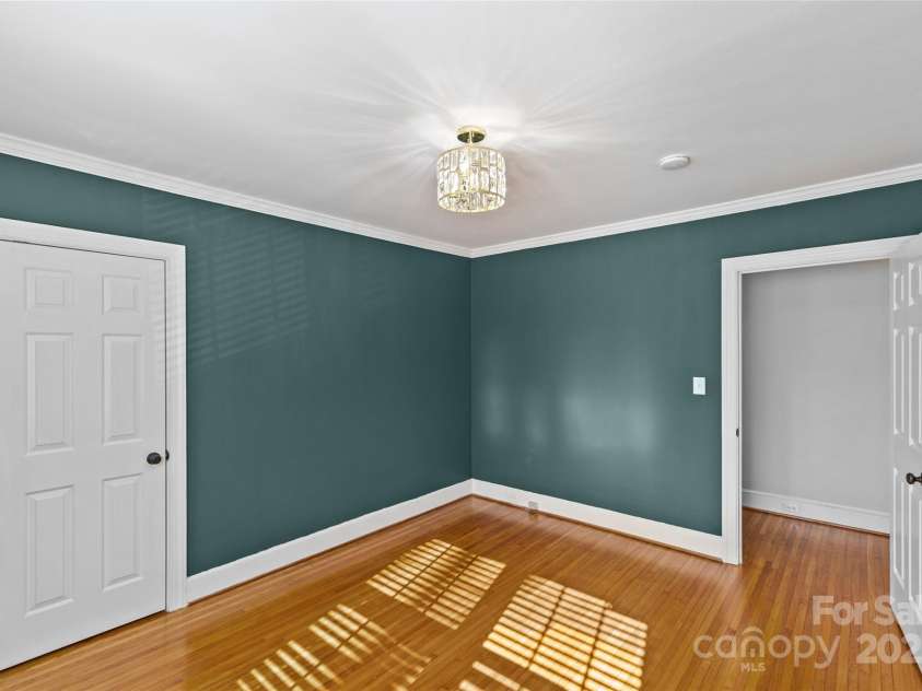 2913 Archdale Drive, Charlotte, NC 28210.  MLS# CAR4232043, YatesRealty ID 3892. 