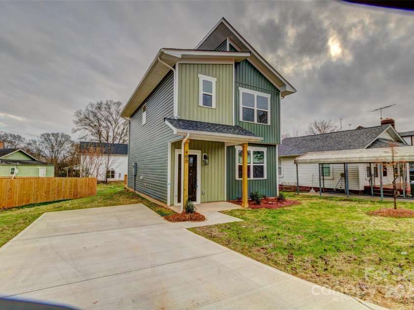 406 Hudson Street, Shelby, NC 28150.  MLS# CAR4329819, YatesRealty ID 3892. 