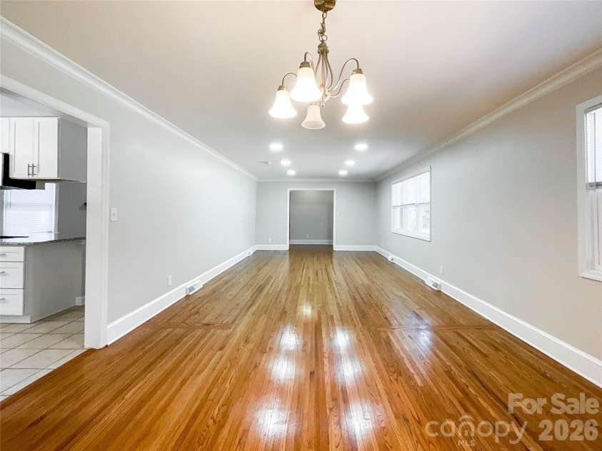 6728 Lakeside Drive, Charlotte, NC 28215.  MLS# CAR4405794, YatesRealty ID 38920. 