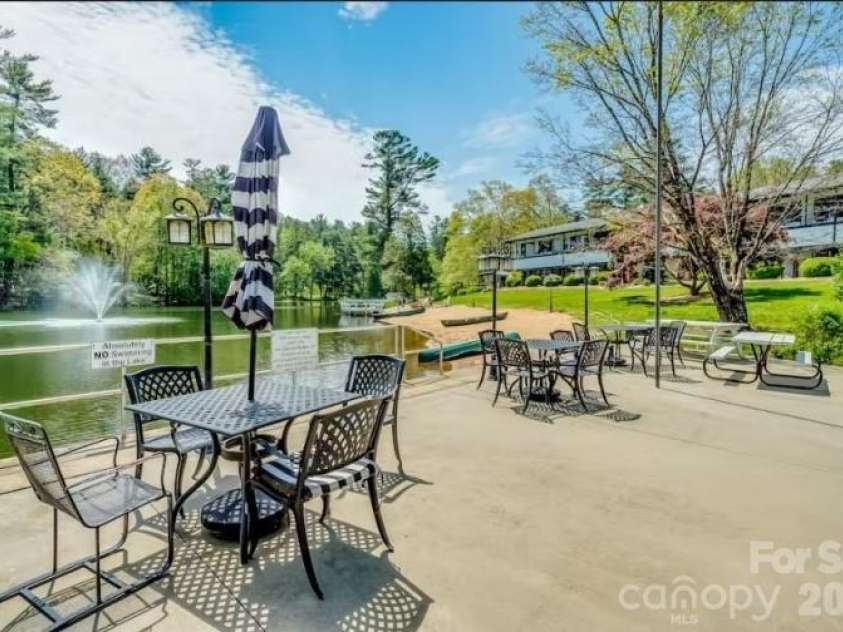 1150 Blue Ridge Road, Flat Rock, NC 28731.  MLS# CAR4405912, YatesRealty ID 38921. 