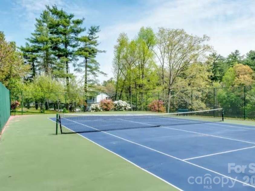 1150 Blue Ridge Road, Flat Rock, NC 28731.  MLS# CAR4408723, YatesRealty ID 38921. 