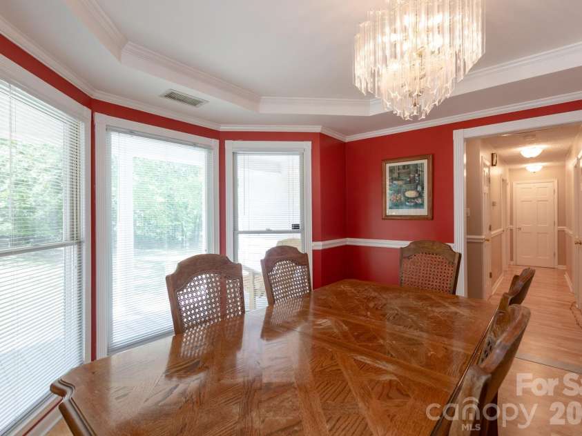 15224 Thomas Road, Charlotte, NC 28278.  MLS# CAR4405705, YatesRealty ID 38922. 