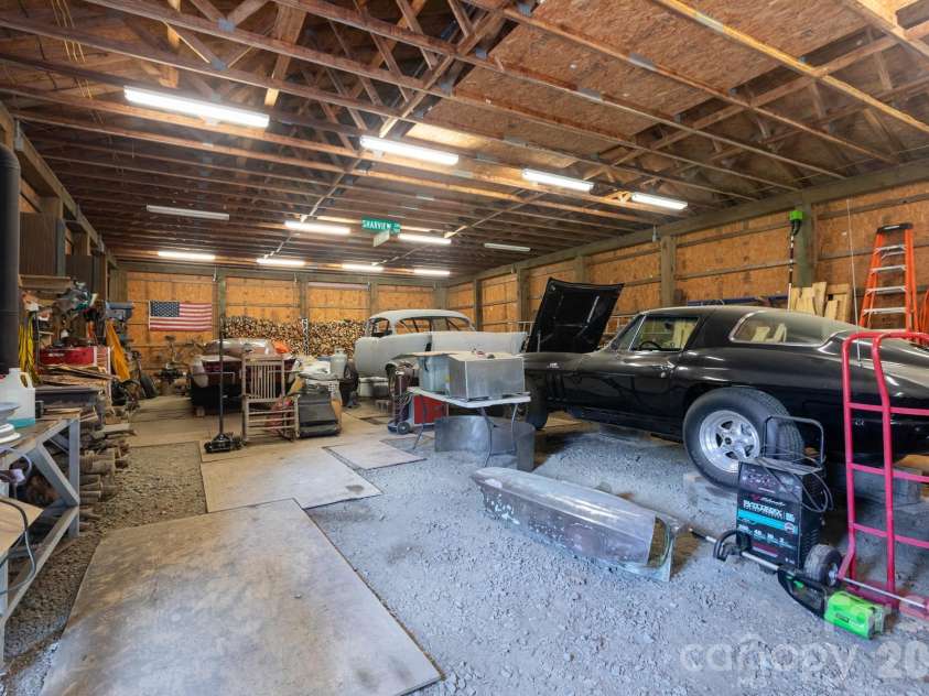 15224 Thomas Road, Charlotte, NC 28278.  MLS# CAR4405705, YatesRealty ID 38922. 