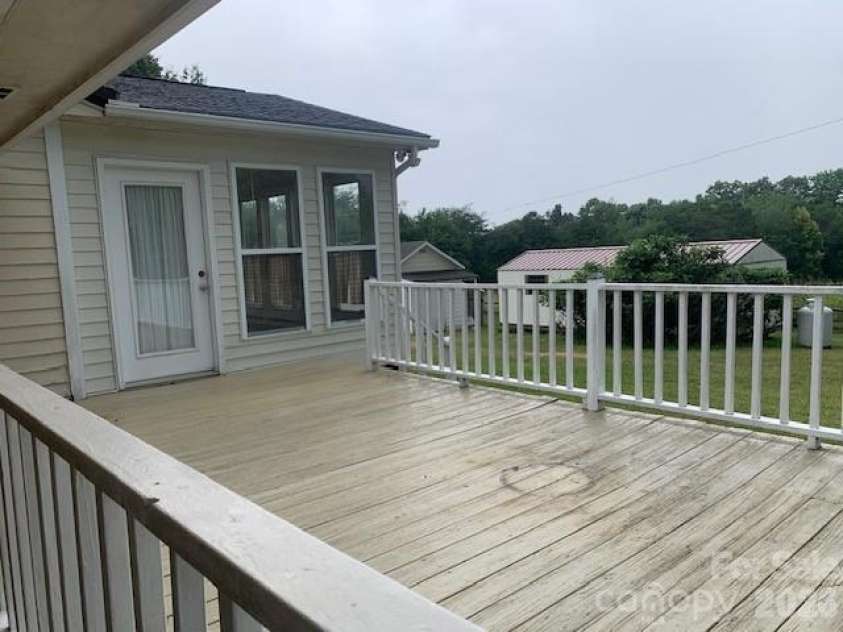 189 VALET Court, Forest City, NC 28043.  MLS# CAR4406105, YatesRealty ID 38923. 
