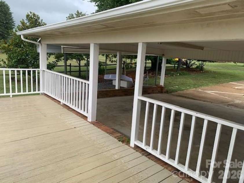 189 VALET Court, Forest City, NC 28043.  MLS# CAR4406105, YatesRealty ID 38923. 