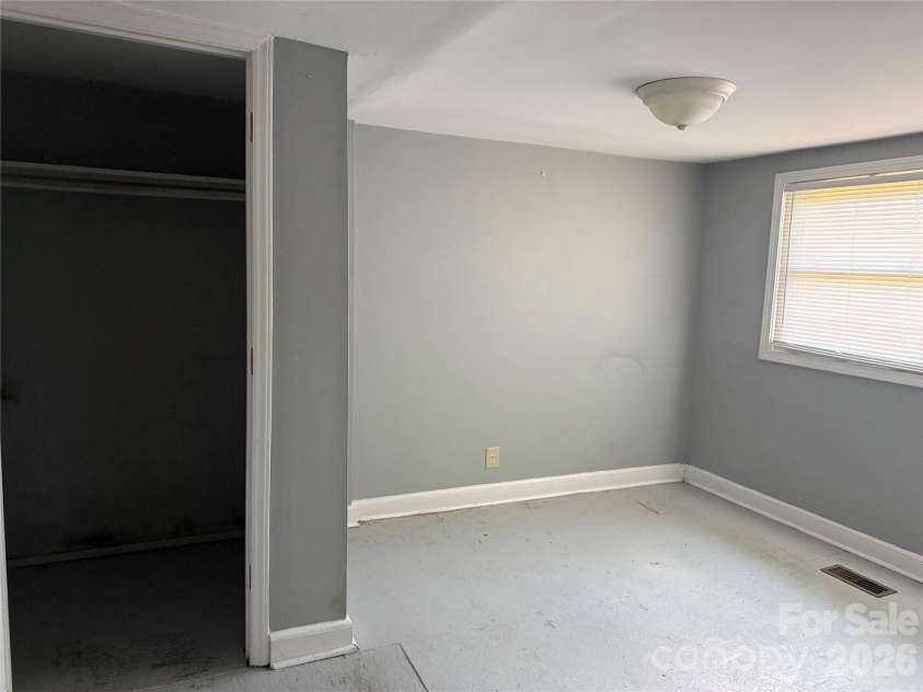 706 Logan Street, Gastonia, NC 28052.  MLS# CAR4405821, YatesRealty ID 38924. 