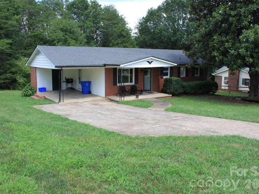 165 Springdale Drive, Spindale, NC 28160.  MLS# CAR4405180, YatesRealty ID 38929. 