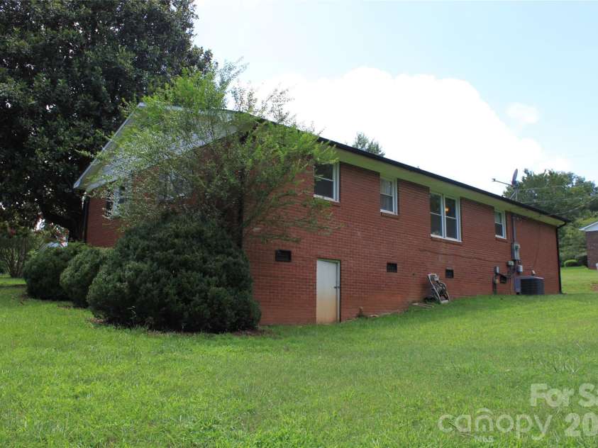 165 Springdale Drive, Spindale, NC 28160.  MLS# CAR4405180, YatesRealty ID 38929. 