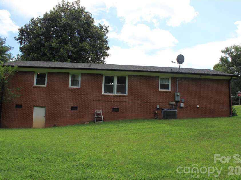 165 Springdale Drive, Spindale, NC 28160.  MLS# CAR4405180, YatesRealty ID 38929. 