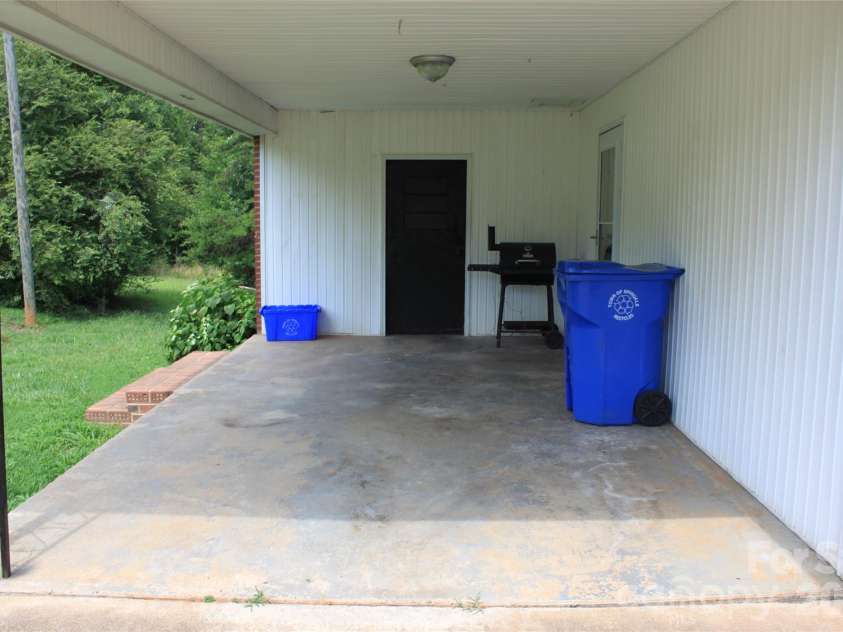 165 Springdale Drive, Spindale, NC 28160.  MLS# CAR4405180, YatesRealty ID 38929. 