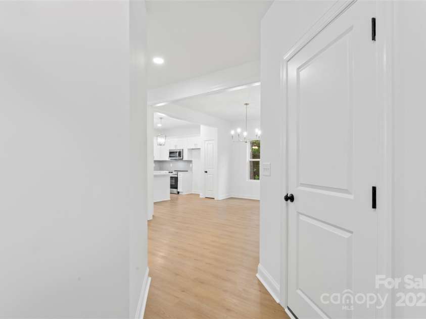 192 Doolie Road, Mooresville, NC 28117.  MLS# CAR4309482, YatesRealty ID 38929. 