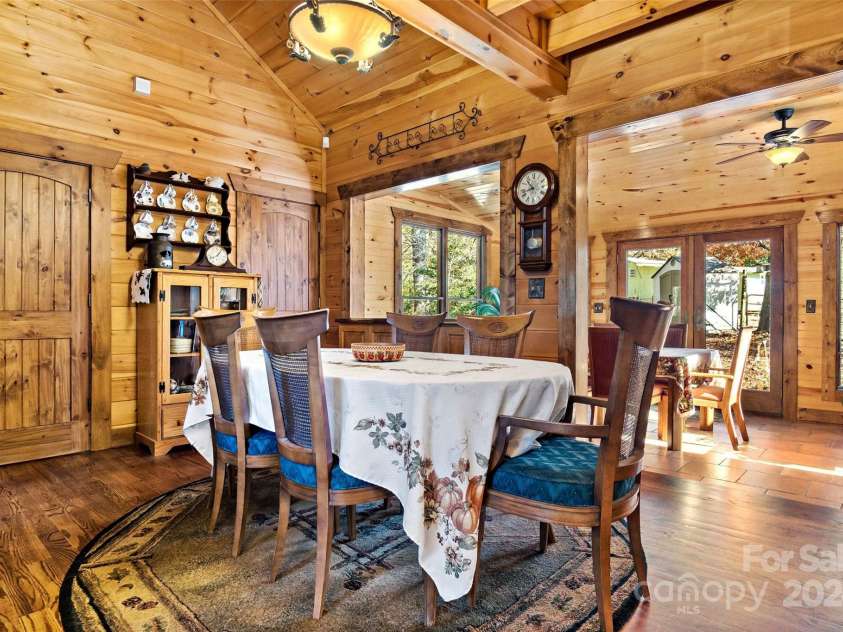 65,59, 163 Gypsy Mountain Road, Marion, NC 28752.  MLS# CAR4199676, YatesRealty ID 3893. 163 - Dining Area