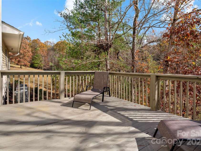65,59, 163 Gypsy Mountain Road, Marion, NC 28752.  MLS# CAR4199676, YatesRealty ID 3893. 65 - Side Porch