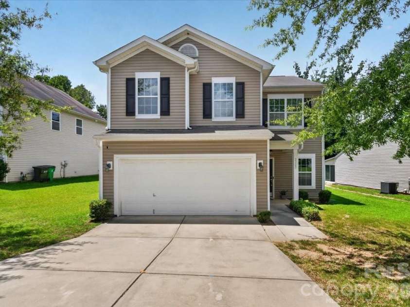 3323 Mortemer Lane, Charlotte, NC 28262.  MLS# CAR4405614, YatesRealty ID 38933. 