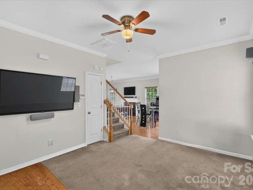 3323 Mortemer Lane, Charlotte, NC 28262.  MLS# CAR4405614, YatesRealty ID 38933. 