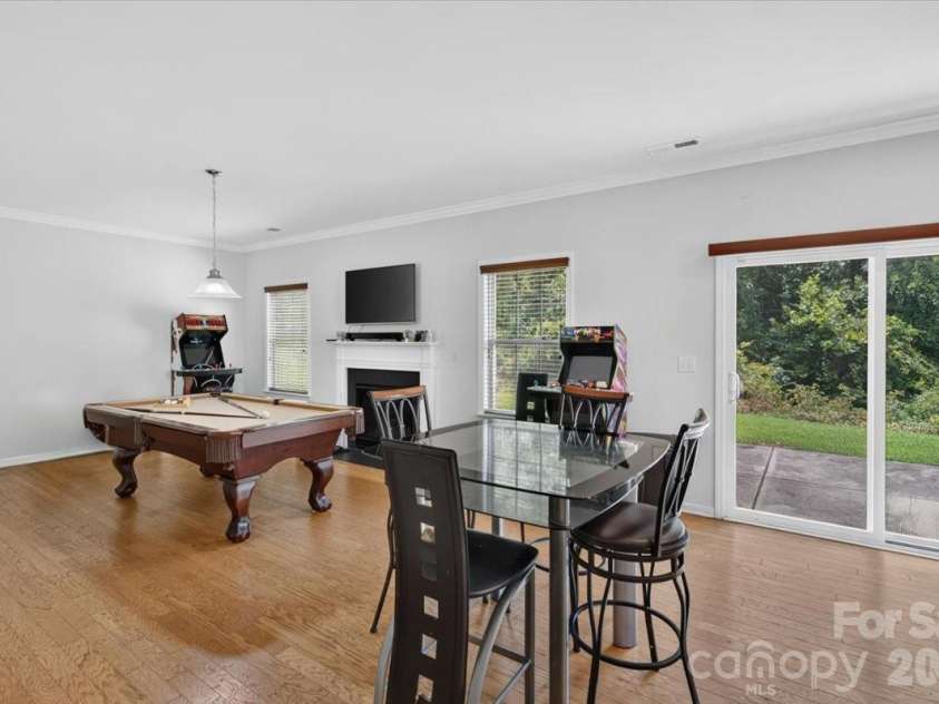 3323 Mortemer Lane, Charlotte, NC 28262.  MLS# CAR4405614, YatesRealty ID 38933. 