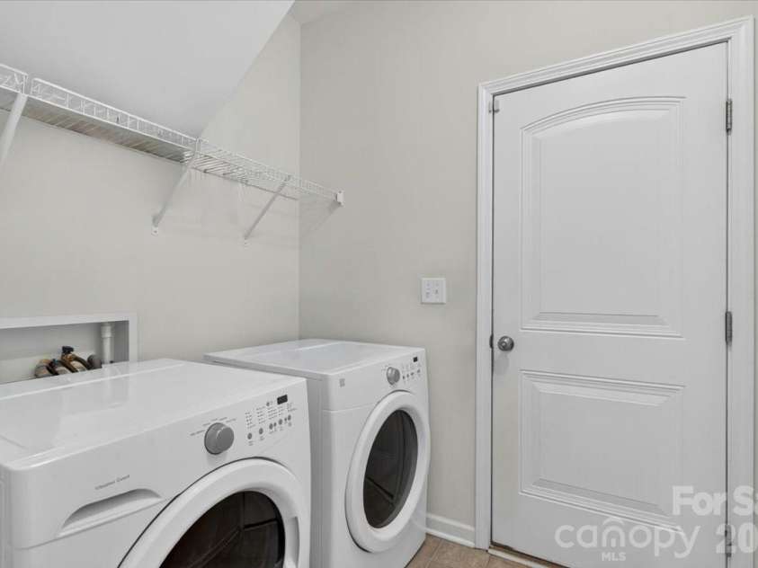 3323 Mortemer Lane, Charlotte, NC 28262.  MLS# CAR4405614, YatesRealty ID 38933. 