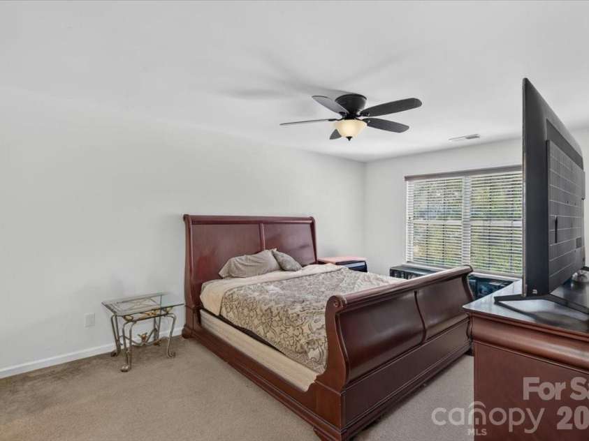 3323 Mortemer Lane, Charlotte, NC 28262.  MLS# CAR4405614, YatesRealty ID 38933. 