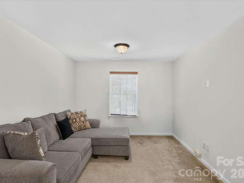 3323 Mortemer Lane, Charlotte, NC 28262.  MLS# CAR4405614, YatesRealty ID 38933. 