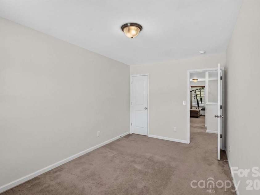 3323 Mortemer Lane, Charlotte, NC 28262.  MLS# CAR4405614, YatesRealty ID 38933. 