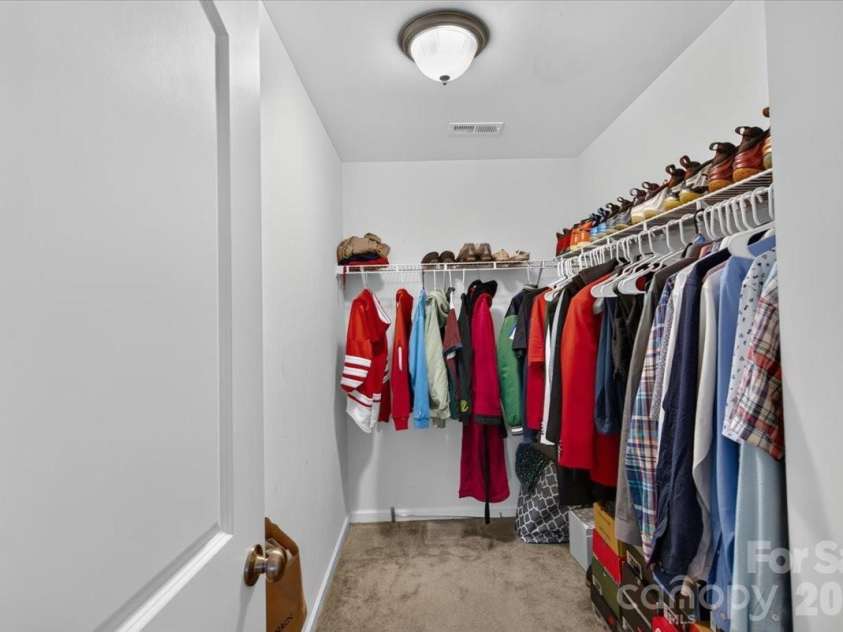 3323 Mortemer Lane, Charlotte, NC 28262.  MLS# CAR4405614, YatesRealty ID 38933. 