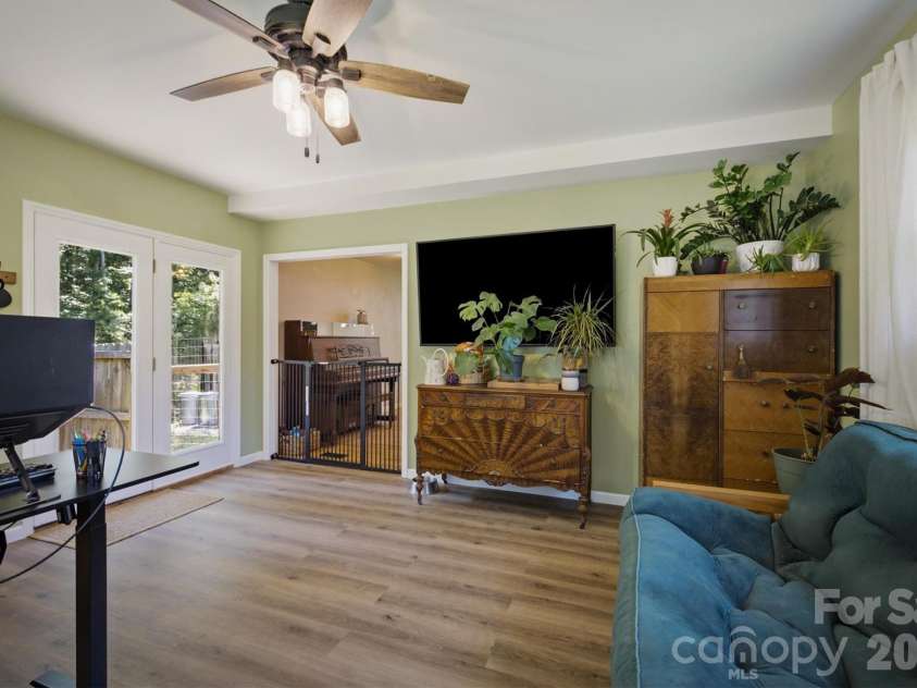 5926 Dysartsville Road, Morganton, NC 28655.  MLS# CAR4405724, YatesRealty ID 38935. 