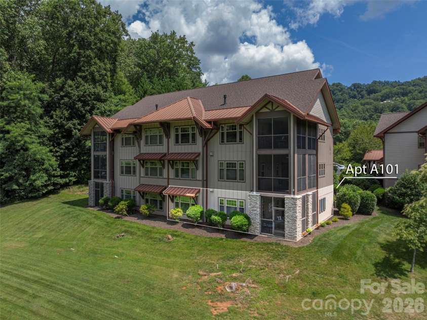 1560 Country Club Drive, Maggie Valley, NC 28751.  MLS# CAR4406398, YatesRealty ID 38937. 