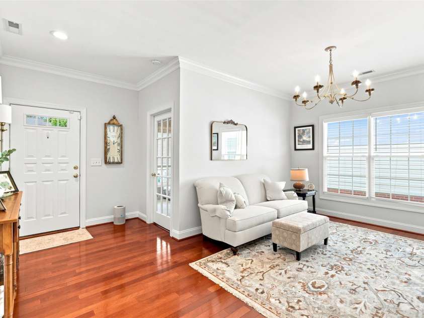 1248 Curry Way, Matthews, NC 28104.  MLS# CAR4406039, YatesRealty ID 38938. 