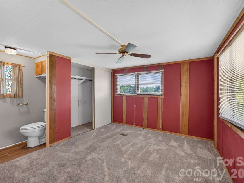2753 Fairwood Drive, Hudson, NC 28638.  MLS# CAR4406379, YatesRealty ID 38940. 