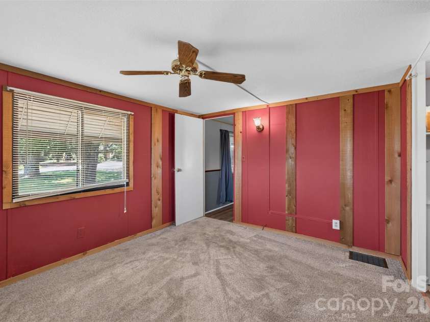 2753 Fairwood Drive, Hudson, NC 28638.  MLS# CAR4406379, YatesRealty ID 38940. 