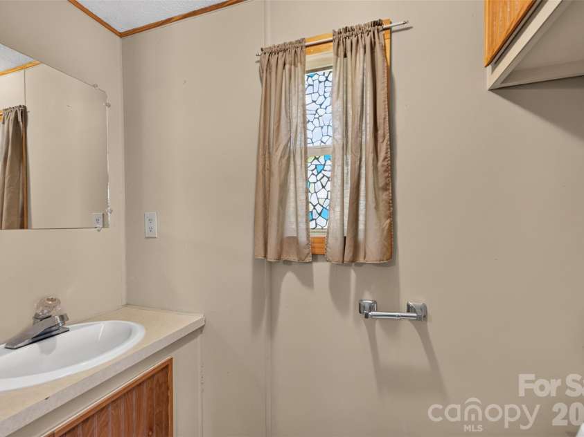 2753 Fairwood Drive, Hudson, NC 28638.  MLS# CAR4406379, YatesRealty ID 38940. 