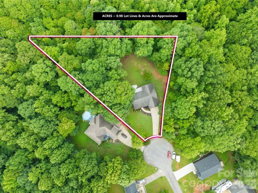 3416 Leaning Pine Drive, Lincolnton, NC 28092.  MLS# CAR4406384, YatesRealty ID 38941. 