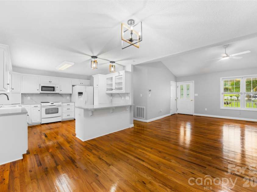 3416 Leaning Pine Drive, Lincolnton, NC 28092.  MLS# CAR4406384, YatesRealty ID 38941. 