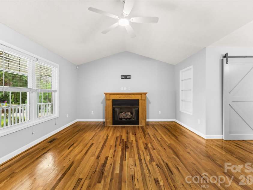 3416 Leaning Pine Drive, Lincolnton, NC 28092.  MLS# CAR4406384, YatesRealty ID 38941. 